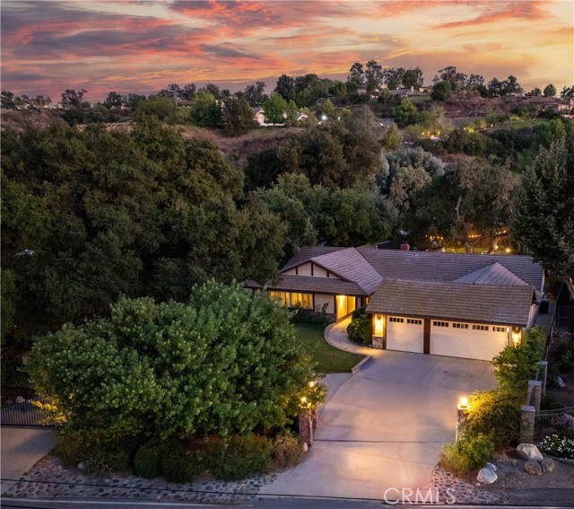 Detail Gallery Image 14 of 42 For 21356 Placerita Canyon Rd, Newhall,  CA 91321 - 5 Beds | 3 Baths