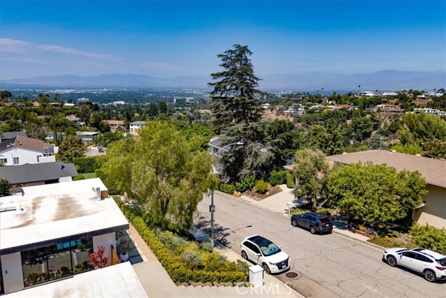 3625 Terrace View Drive, Encino CA: https://media.crmls.org/medias/45c4ca5e-f06f-47e5-b4eb-5e75589d5af1.jpg