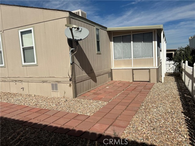 Detail Gallery Image 2 of 17 For 13393 Mariposa Rd #42,  Victorville,  CA 92395 - 3 Beds | 2 Baths