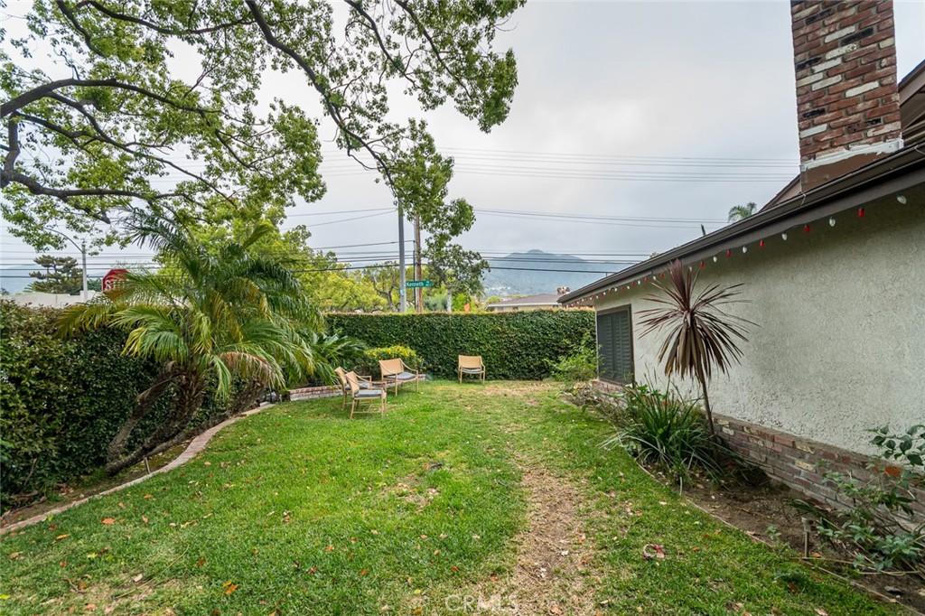 303 S Kenneth RoadBurbank img 15