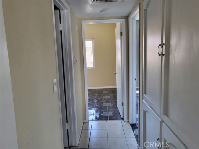 Detail Gallery Image 13 of 21 For 9119 Wakefield Ave #18,  Panorama City,  CA 91402 - 2 Beds | 2 Baths
