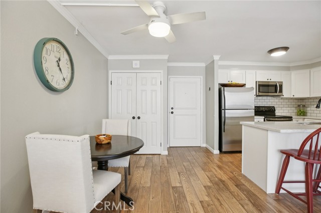 Detail Gallery Image 2 of 22 For 1750 E Ocean #102,  Long Beach,  CA 90802 - 1 Beds | 1 Baths