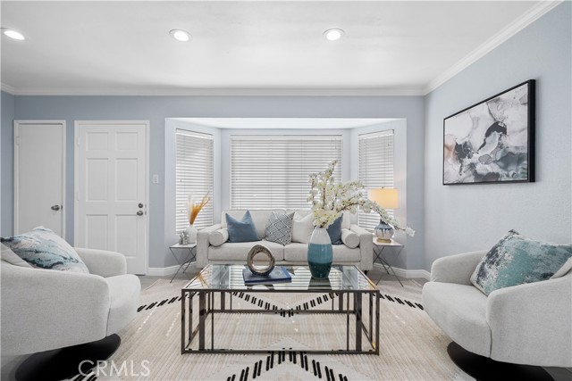 Detail Gallery Image 8 of 51 For 11433 Elmcrest, El Monte,  CA 91732 - 4 Beds | 4 Baths