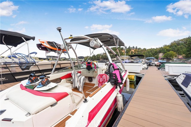 1310 Montreal Drive, Lake Arrowhead CA: https://media.crmls.org/medias/45c8a333-86bc-4155-b70d-cfa5ffaf5bcf.jpg
