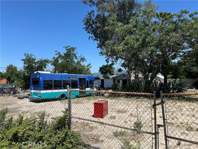 7591 A Cunningham, Highland CA: https://media.crmls.org/medias/45c9fa5a-76de-4693-89d7-dcb391739cf6.jpg