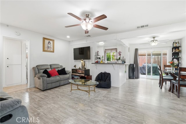 Image 5 of 31 For 4850 Vincent