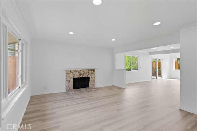 4263 Queen Anne Drive, Union City CA: https://media.crmls.org/medias/45ca6df4-71a0-4801-a084-5422fca5eef3.jpg