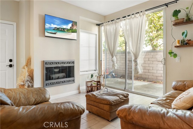 Detail Gallery Image 2 of 27 For 28871 Canyon Point, Lake Forest,  CA 92679 - 2 Beds | 2 Baths