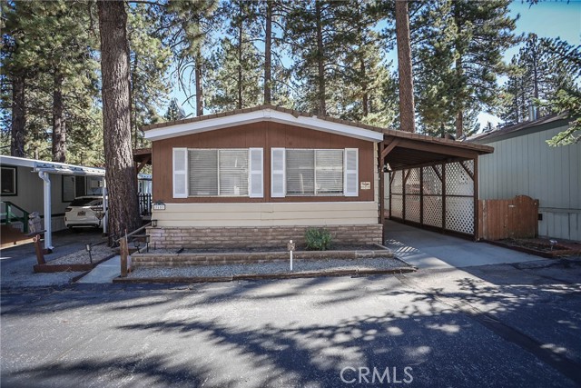 Detail Gallery Image 2 of 24 For 475 Thrush Dr #15,  Big Bear Lake,  CA 92315 - 2 Beds | 2 Baths