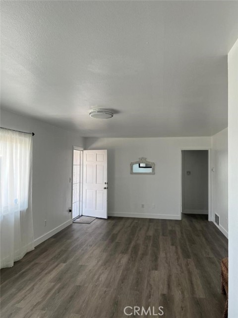 38565 Malby Avenue, Palmdale CA: https://media.crmls.org/medias/45cb0b6e-fbad-49fb-85c9-db645dabaf69.jpg