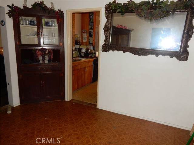 18206 Seville Avenue, Fontana CA: https://media.crmls.org/medias/45cb2e17-d4b1-4289-ada4-64145352373c.jpg