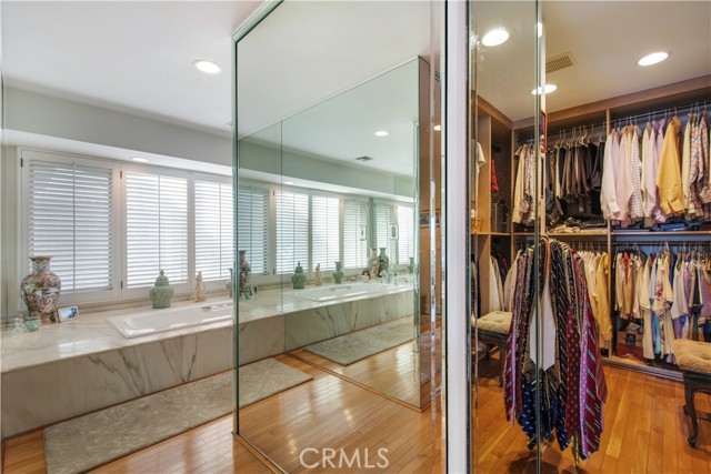 Detail Gallery Image 46 of 58 For 5585 E Corso Di Napoli, Long Beach,  CA 90803 - 3 Beds | 3 Baths