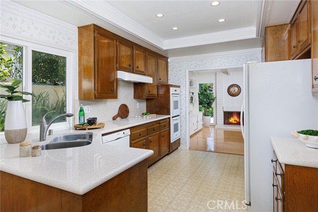Detail Gallery Image 12 of 35 For 3620 Catamaran Dr, Corona Del Mar,  CA 92625 - 4 Beds | 2/1 Baths