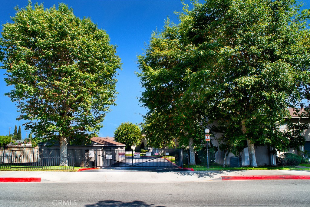 1718 Puente Avenue #40