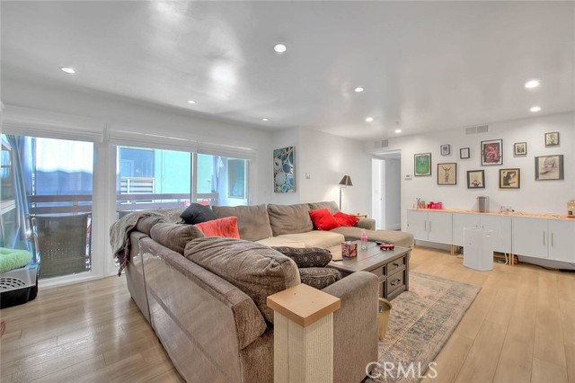 1720 Mission Street, South Pasadena CA: https://media.crmls.org/medias/45ccae9a-96c7-41d1-804a-1f2fa86dec3a.jpg