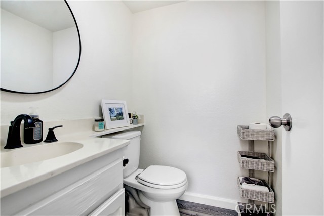 Detail Gallery Image 7 of 21 For 11819 Loma Dr #3,  Whittier,  CA 90604 - 2 Beds | 2/1 Baths