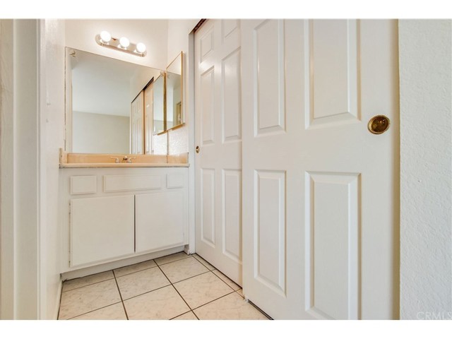 Detail Gallery Image 16 of 29 For 726 Elm Ave #304,  Long Beach,  CA 90813 - 2 Beds | 2 Baths