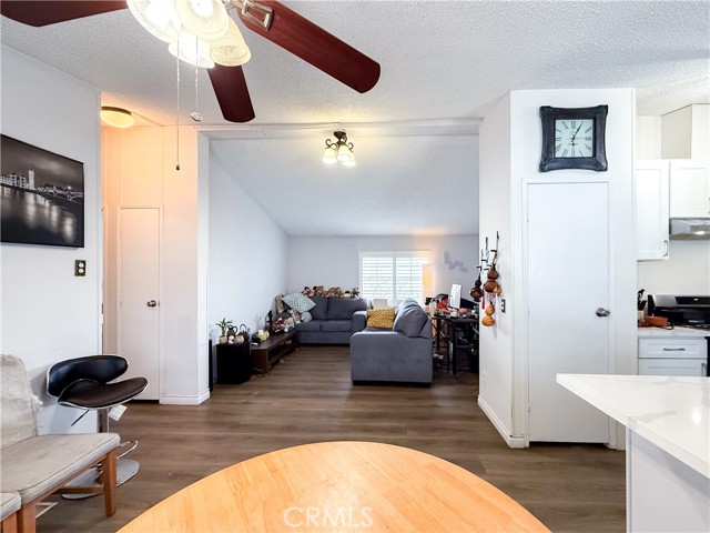 Detail Gallery Image 13 of 62 For 1855 E Riverside #130,  Ontario,  CA 91761 - 4 Beds | 2 Baths