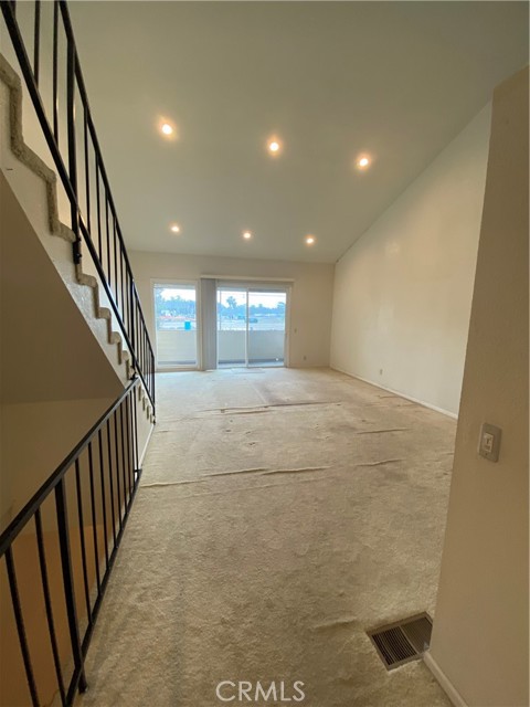 Detail Gallery Image 10 of 61 For 15819 Prairie, Lawndale,  CA 90260 - 2 Beds | 2 Baths