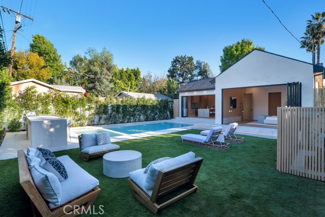 Detail Gallery Image 42 of 63 For 11107 Kling St, North Hollywood,  CA 91602 - 4 Beds | 4 Baths