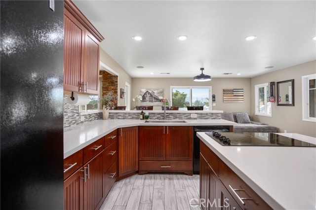 Detail Gallery Image 10 of 58 For 1325 N Birchnell Ave, San Dimas,  CA 91773 - 3 Beds | 2 Baths