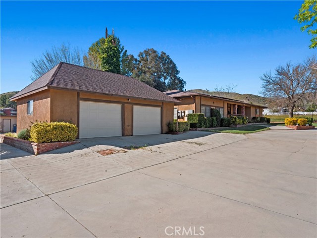 Detail Gallery Image 4 of 34 For 33805 Crown Valley Rd, Acton,  CA 93519 - 3 Beds | 3 Baths