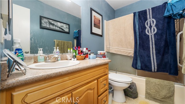Detail Gallery Image 14 of 20 For 8201 Del Rey Dr, Stanton,  CA 90680 - 4 Beds | 2/1 Baths