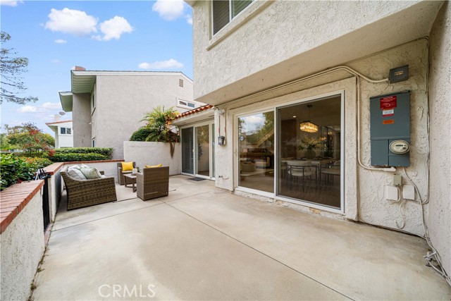 456 Vista Roma, Newport Beach CA: https://media.crmls.org/medias/45d12376-c36f-46d5-bfb2-b086da013c8f.jpg