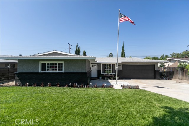 387 E Citron St, Corona, CA 92879