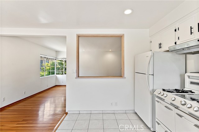 Detail Gallery Image 12 of 21 For 1745 N Mariposa Ave #6,  Los Angeles,  CA 90027 - 2 Beds | 1 Baths