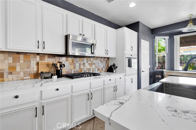 Detail Gallery Image 18 of 43 For 9178 Goldenseal Ct, Hesperia,  CA 92344 - 4 Beds | 2 Baths