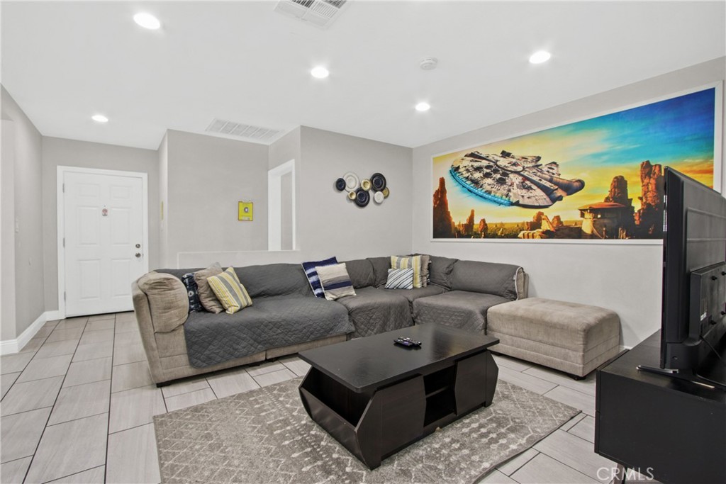 45d2d1cd 1914 43d0 8dde 7fd35e379452