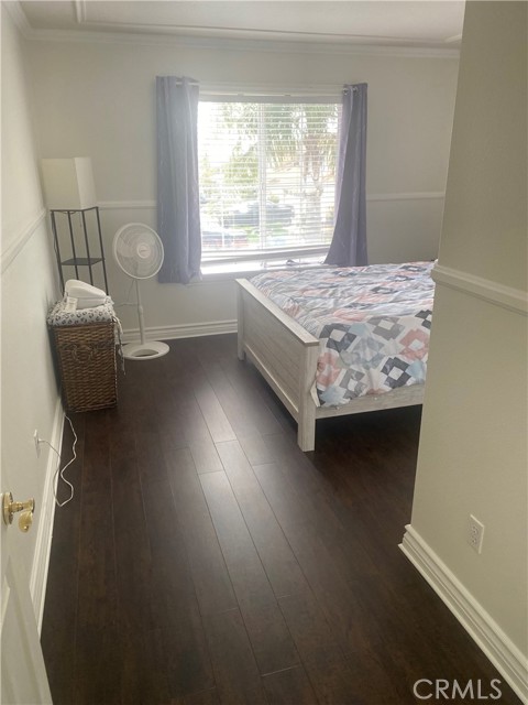 5031 Columbia Drive, Fontana CA: https://media.crmls.org/medias/45d2e611-1579-44f4-85df-82089ad9fbe2.jpg