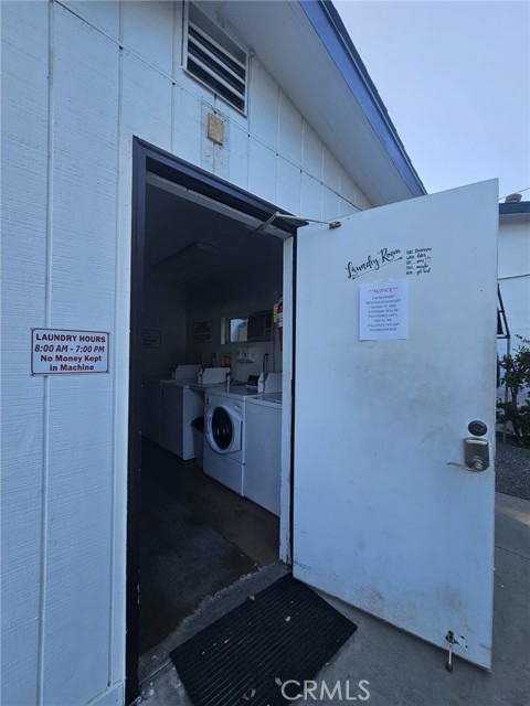 26734 Peach Street, Perris CA: https://media.crmls.org/medias/45d343a7-75d6-4e9c-a334-24817800a700.jpg