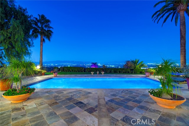 Detail Gallery Image 61 of 73 For 18933 La Montana Pl, Tarzana,  CA 91356 - 7 Beds | 6/1 Baths