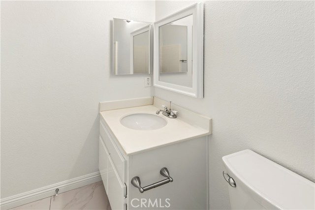 Detail Gallery Image 18 of 21 For 810 Larkridge, Irvine,  CA 92618 - 2 Beds | 2/1 Baths