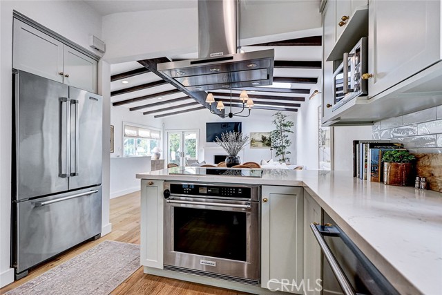 3211 Valley, Manhattan Beach, California 90266, 4 Bedrooms Bedrooms, ,2 BathroomsBathrooms,Residential,For Sale,Valley,SB26074222