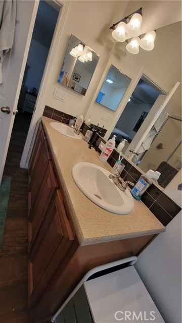 Detail Gallery Image 13 of 22 For 5815 E La Palma #287,  Anaheim,  CA 92807 - 4 Beds | 2 Baths