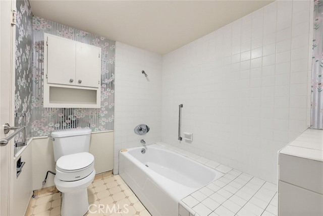 620 West Huntington, 216 photo 32