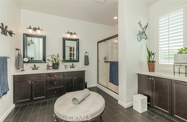 Detail Gallery Image 19 of 32 For 7005 N Astoria Dr, Fresno,  CA 93722 - 4 Beds | 2/1 Baths