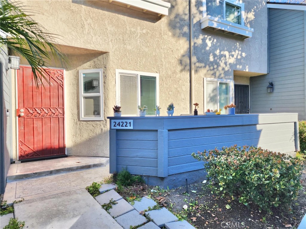 24221 Avenida De Las Flores 111
