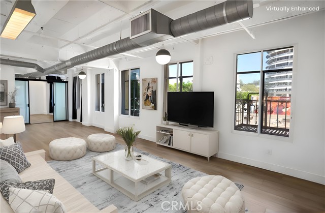 6253 Hollywood Boulevard, Los Angeles CA: https://media.crmls.org/medias/45d6e3dc-74c4-4457-a1ef-ca122829eed2.jpg
