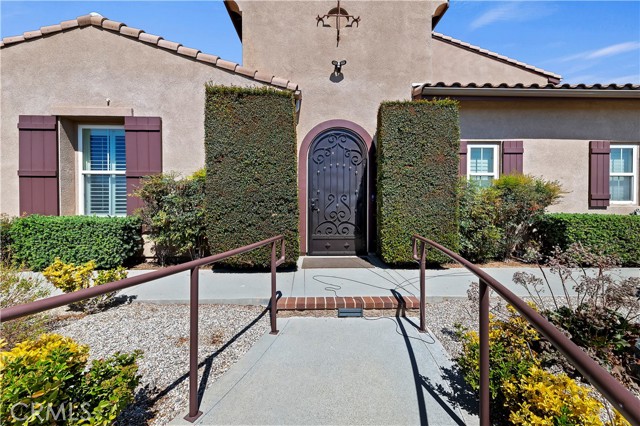 Detail Gallery Image 9 of 73 For 17650 Burl Hollow Dr, Riverside,  CA 92504 - 5 Beds | 4/1 Baths