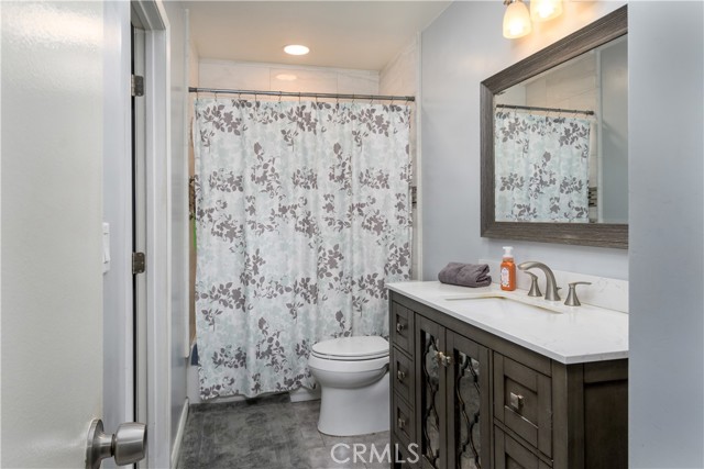 Detail Gallery Image 10 of 19 For 1709 Paramount Bld, Montebello,  CA 90640 - 3 Beds | 2 Baths