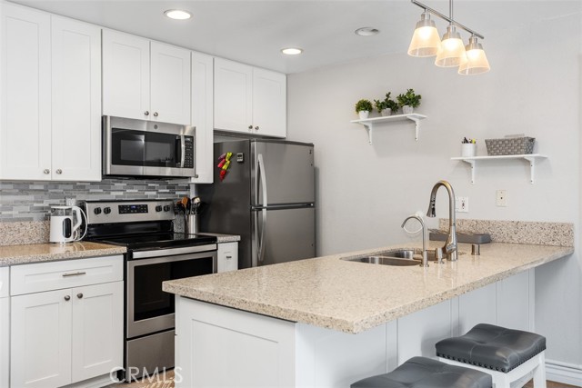 Detail Gallery Image 15 of 35 For 21981 Rimhurst Dr # P-160 #P-160,  Lake Forest,  CA 92630 - 2 Beds | 1 Baths