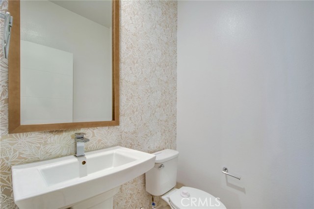 225 Elm Avenue, Long Beach CA: https://media.crmls.org/medias/45d87edd-295c-4c06-ab70-406cf9afecce.jpg