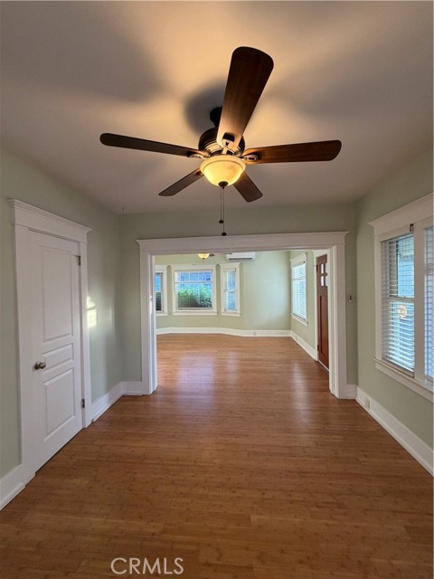 Detail Gallery Image 7 of 22 For 770 Junipero Avenue, Long Beach,  CA 90804 - 2 Beds | 2 Baths