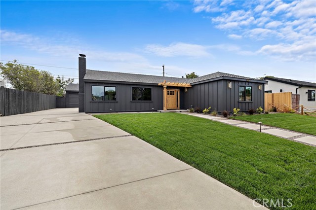 Detail Gallery Image 10 of 37 For 939 Congress St, Costa Mesa,  CA 92627 - 4 Beds | 2 Baths