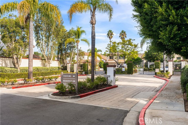 12665 Stanton, Tustin CA: https://media.crmls.org/medias/45dbec3a-c391-443a-84d9-402bf50abbda.jpg
