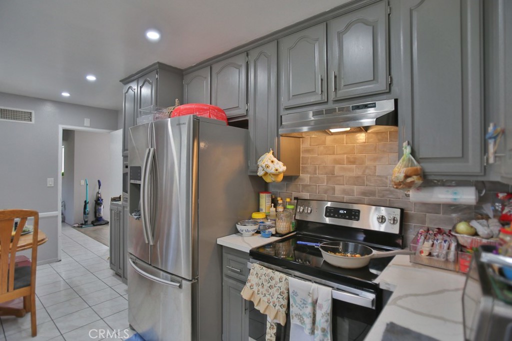 45dca93a 3e41 416f 80a4 2edc817fc5c1